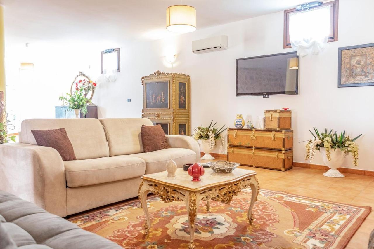 Villa Stracca Con Ampio Spazio Esterno Capilungo Kültér fotó